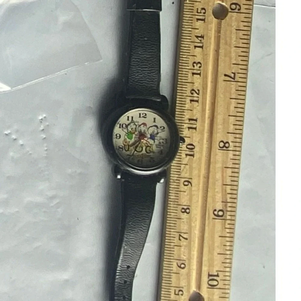 Black Leather Band Analog Wrist‎ Watch For Men And Women
